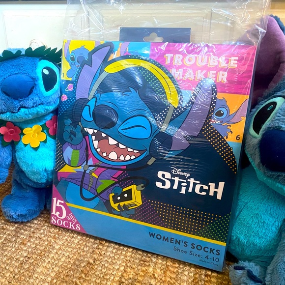 COPY - Disney Stitch 15 days of socks advent calendar - Picture 1 of 6